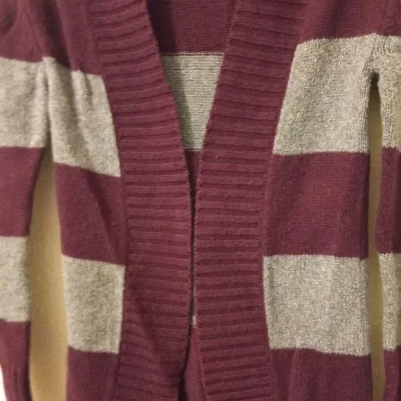Aeropostale Sweater/Cardigan - Picture 2 of 6
